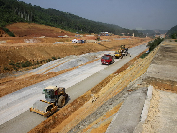 Over VND121 trillion required for transport infrastructure development